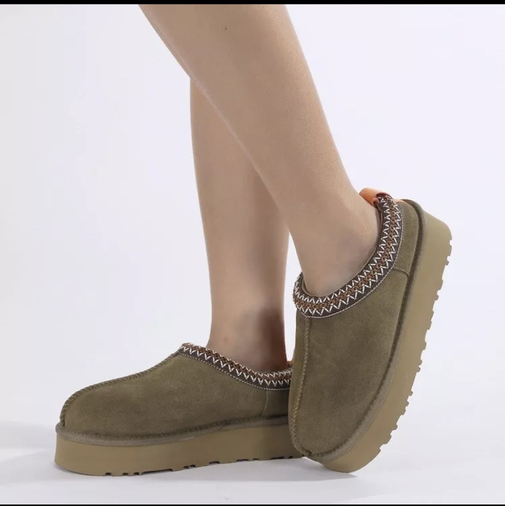 Mel&Syd Slippers for Womens 100% Australian Sheepskin Size 8